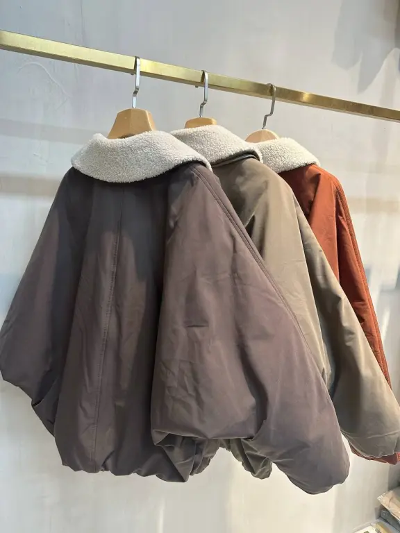 Купить женскую куртку Brunello Cucinelli