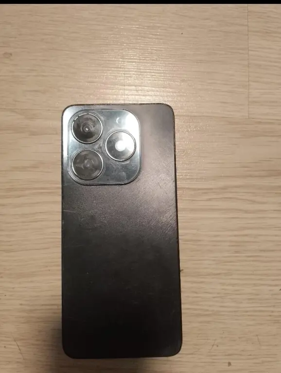 Текно Спарк 20