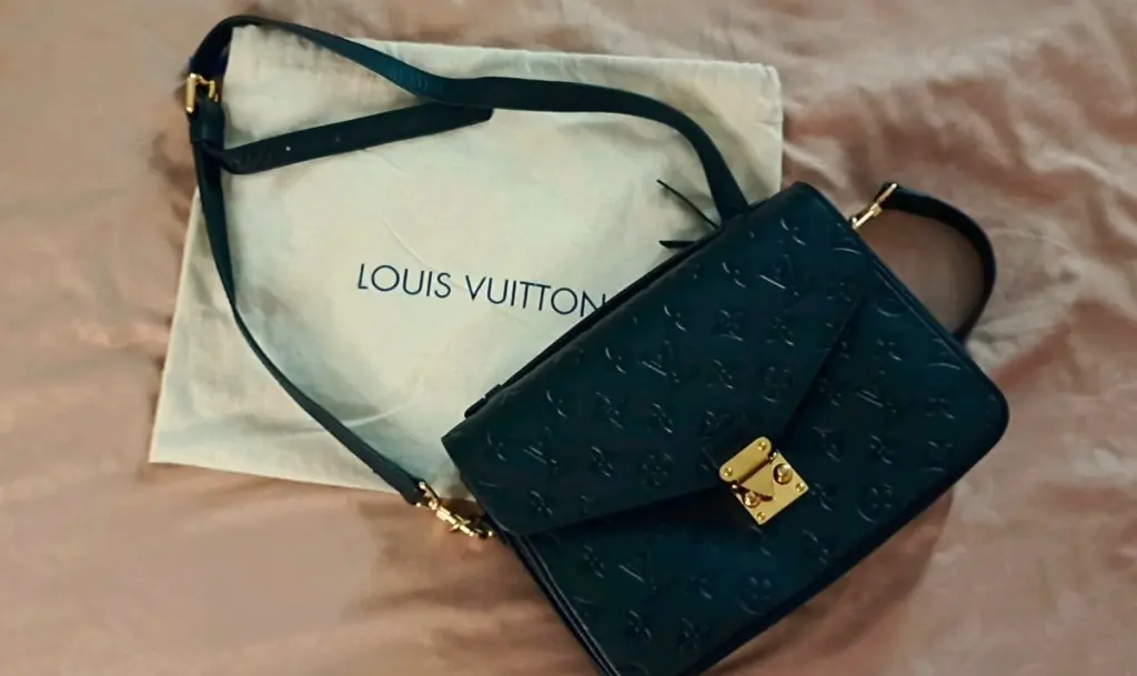 Сумка Louis Vuitton Pochette Metis