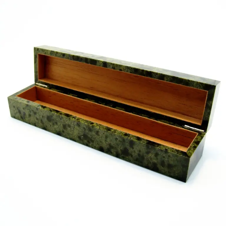 Футляр - Хьюмидор (Humidor) для сигар. Чистый Вердантит.