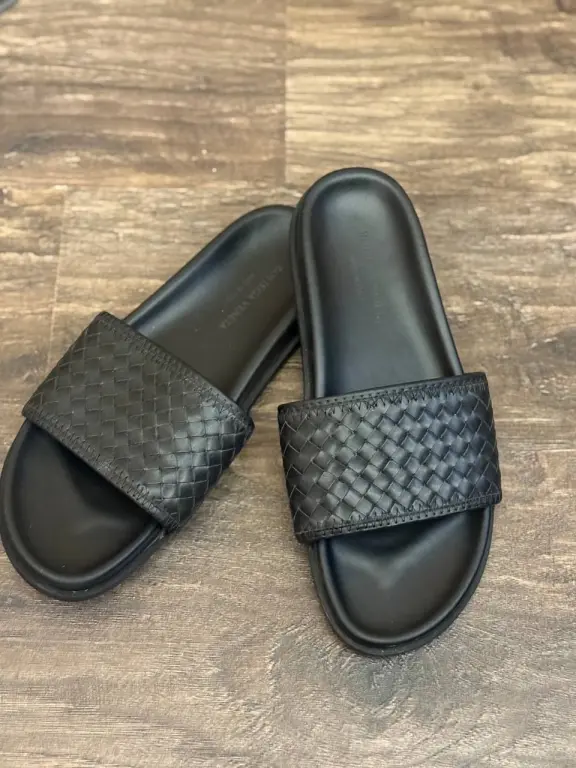 Мужские тапочки Bottega veneta