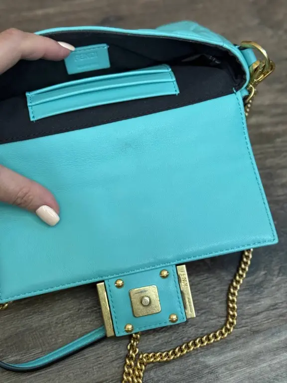 Женская сумка Fendi