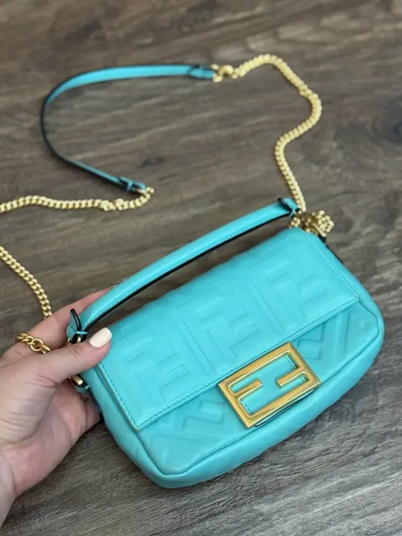 Женская сумка Fendi