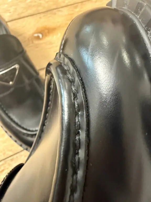 Женские Лоферы Prada