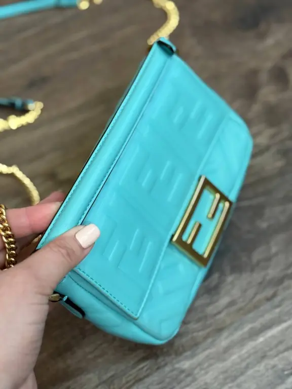 Женская сумка Fendi