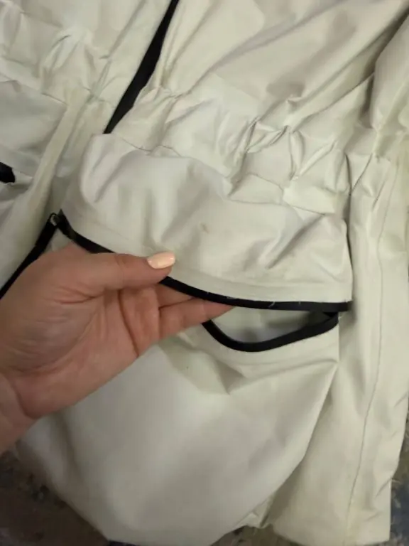 Женская куртка Prada