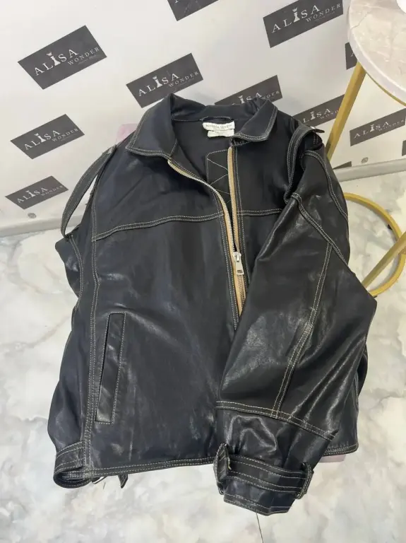 Женская куртка Bottega