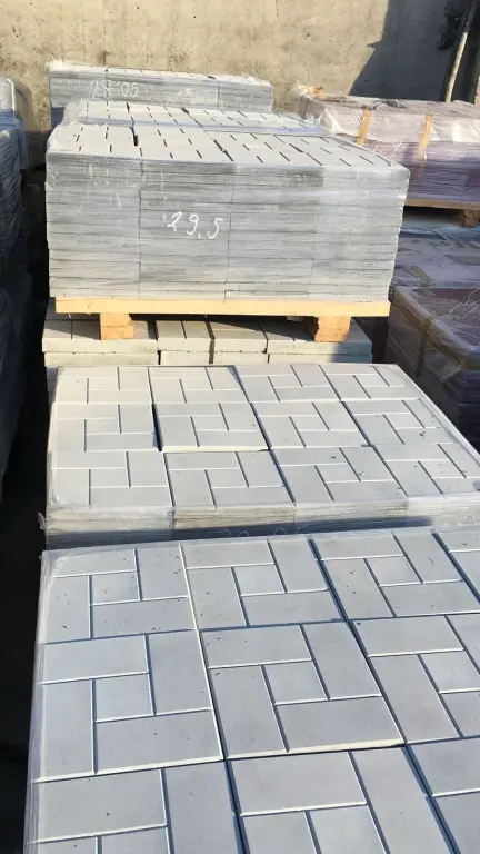 Тротуарна плитка "Калифорния" 300*300*30мм серая