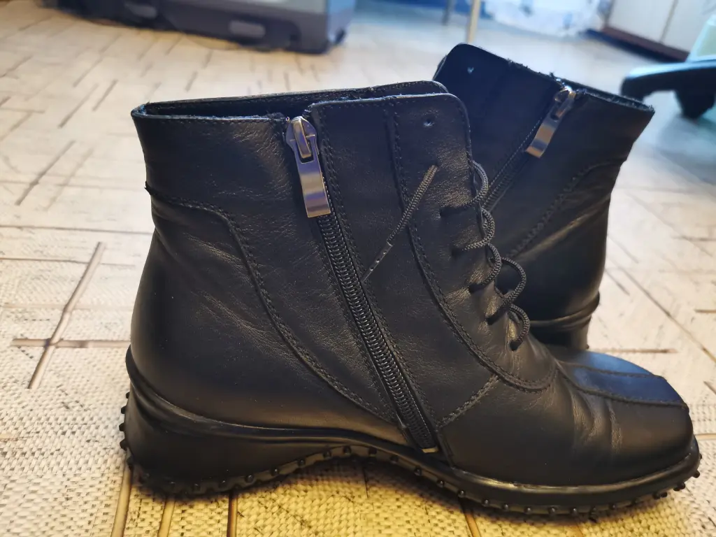 Ботинки демисезонные 36 р