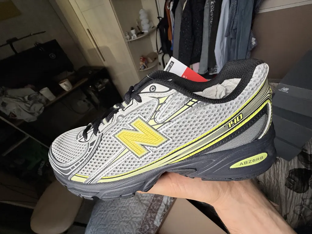 Кроссовки New Balance 740 (Оригинал из Японии)