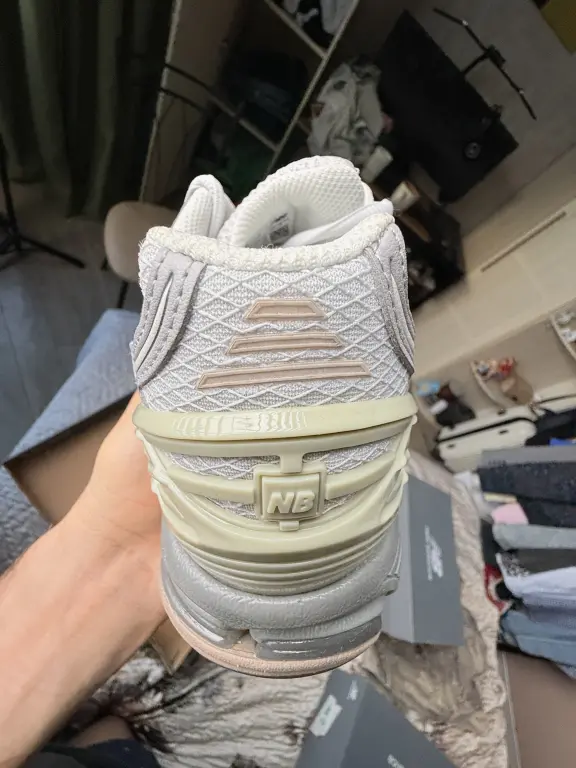 Кроссовки New Balance 1906 (Оригинал из Японии)
