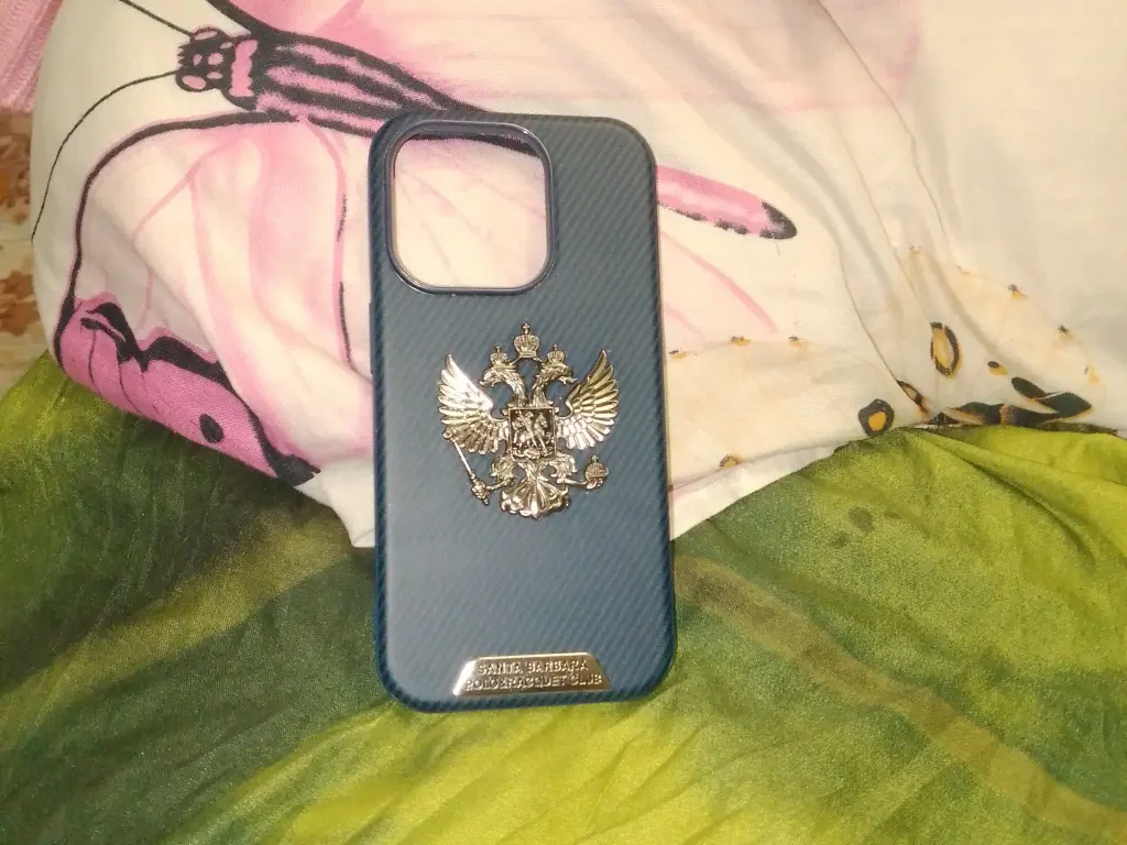 чехлы на айфон