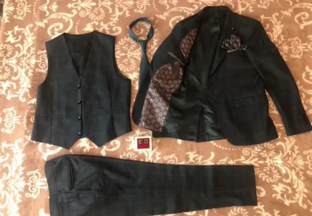 Классический Костюм