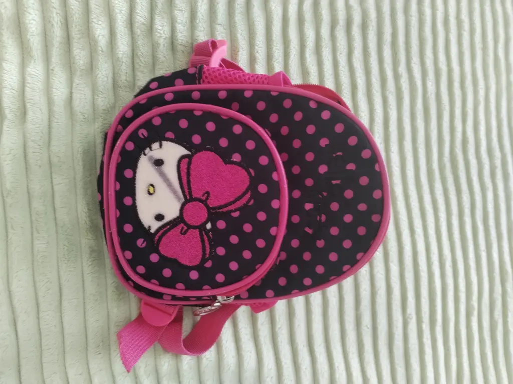 Отдам даром детские вещи