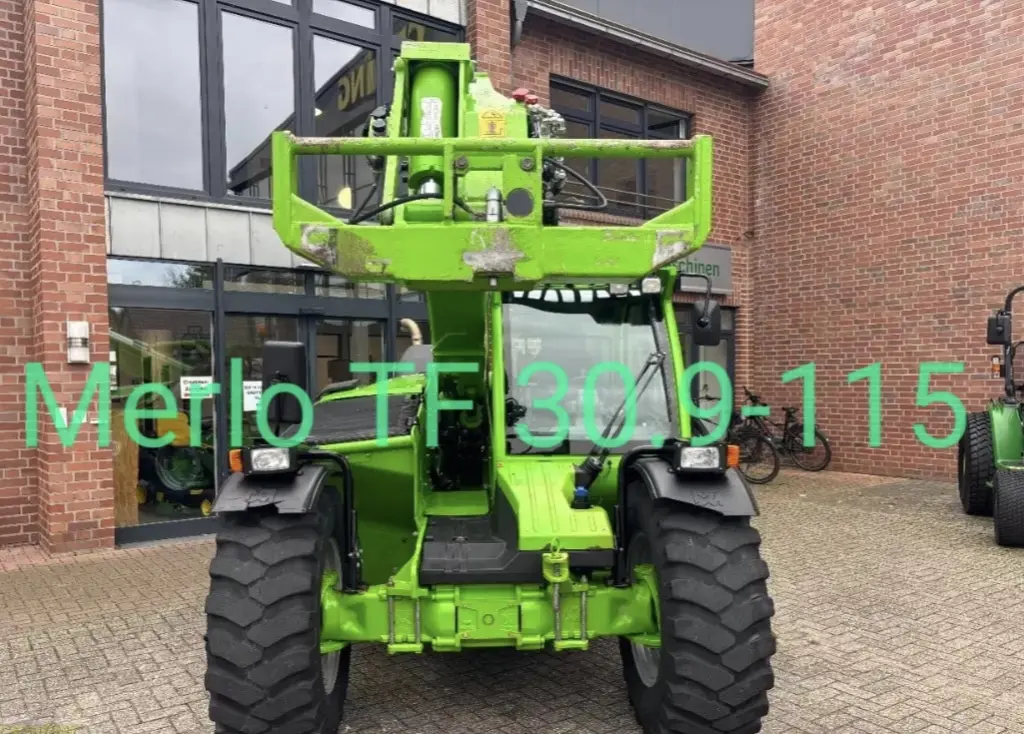 Продам телескопический погрузчик Merlo TF 30.9-115,