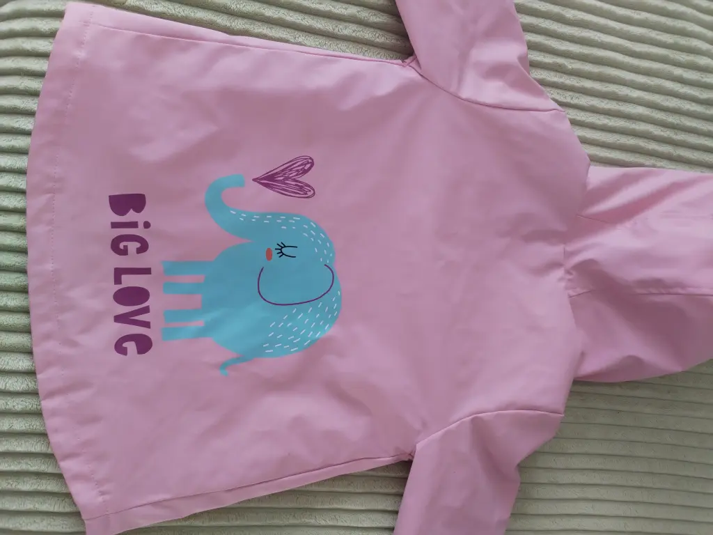 Отдам даром детские вещи