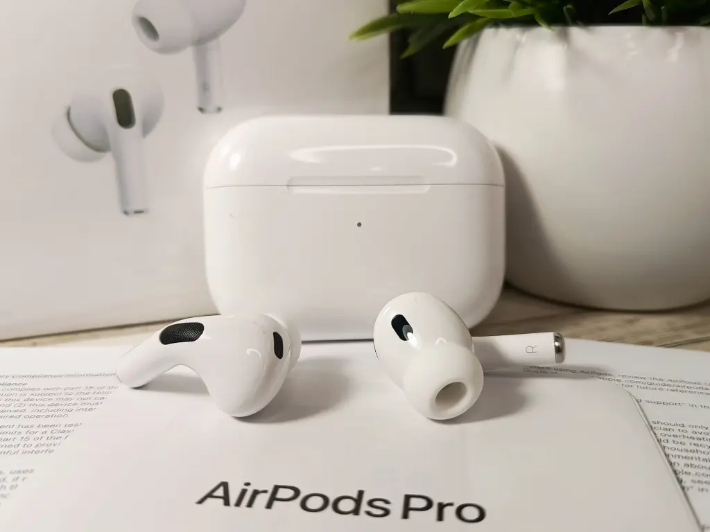AirPods 3 / 4 / pro 2