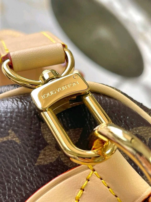 Сумка Louis vuitton