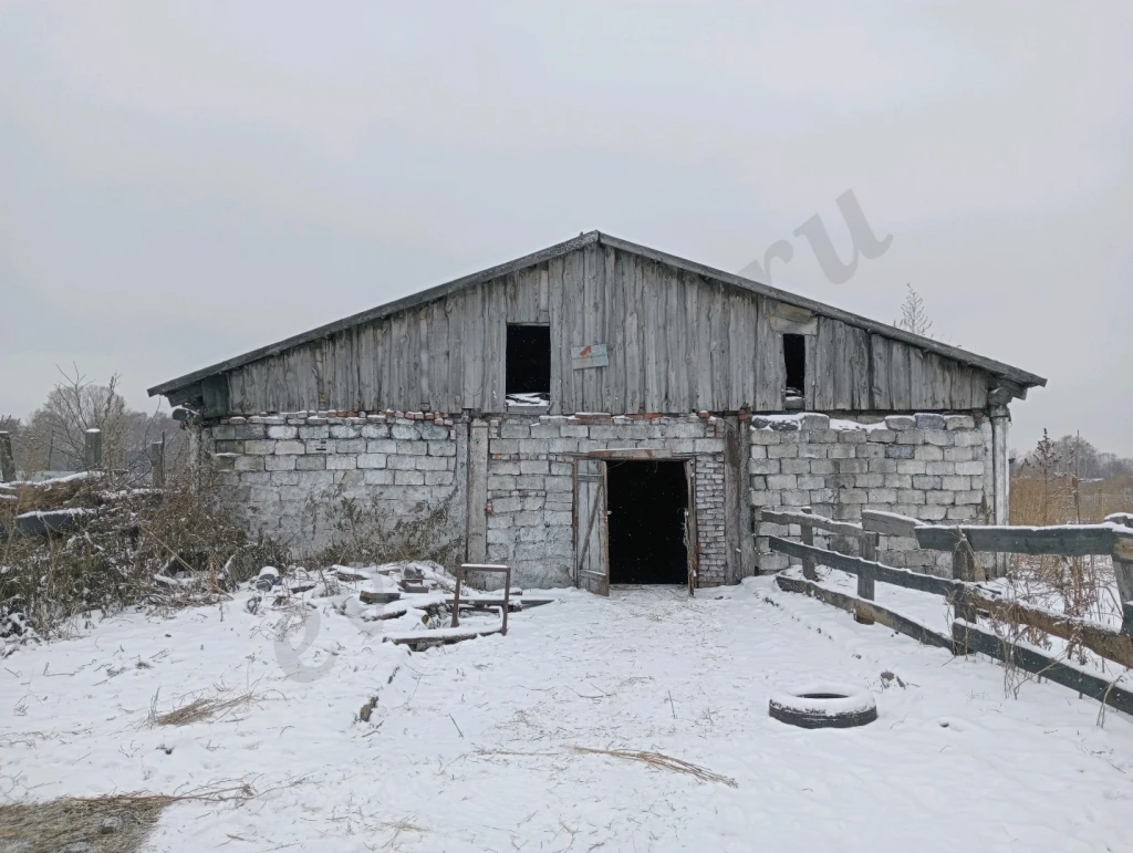 Участок с фермой