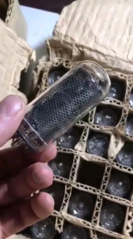 газоразрядные лампы ИН-18