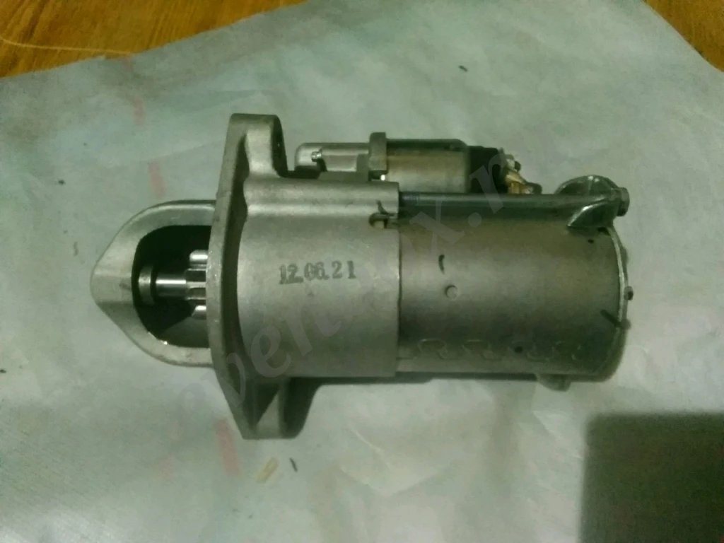 Стартер новый легкового автомобиля