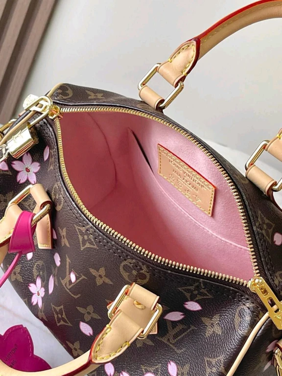 Сумка Louis vuitton