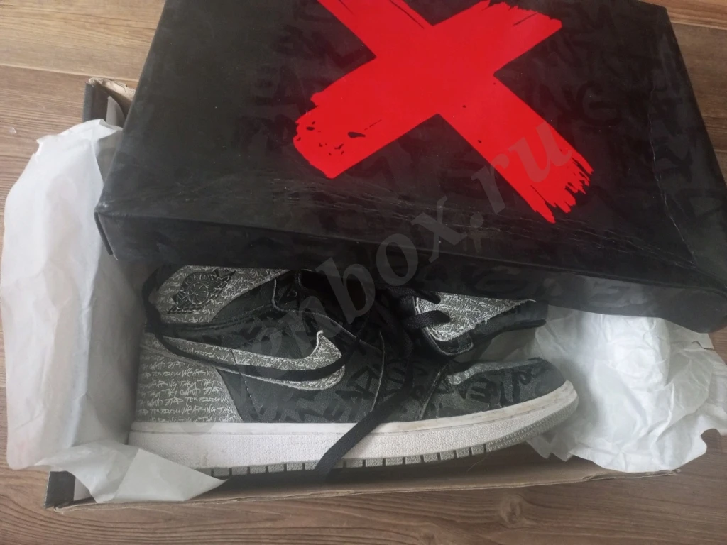 Кроссовки Nike Air Jordan 1