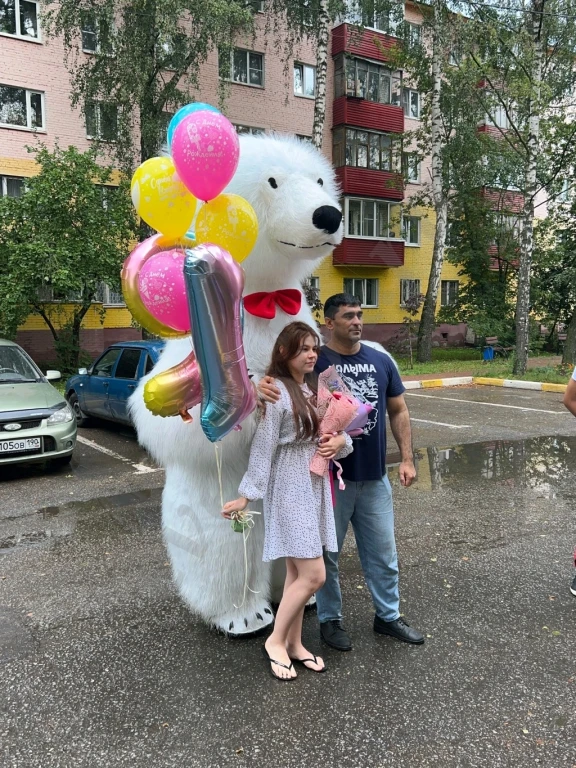 Мишка Умка на праздниках