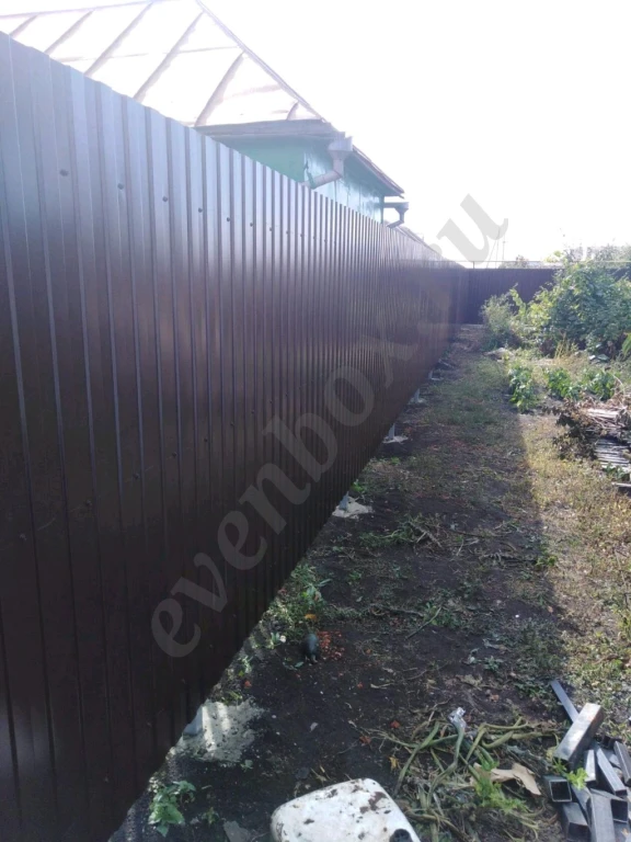 монтаж заборов металлопрофиль