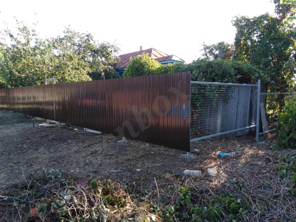 монтаж заборов металлопрофиль