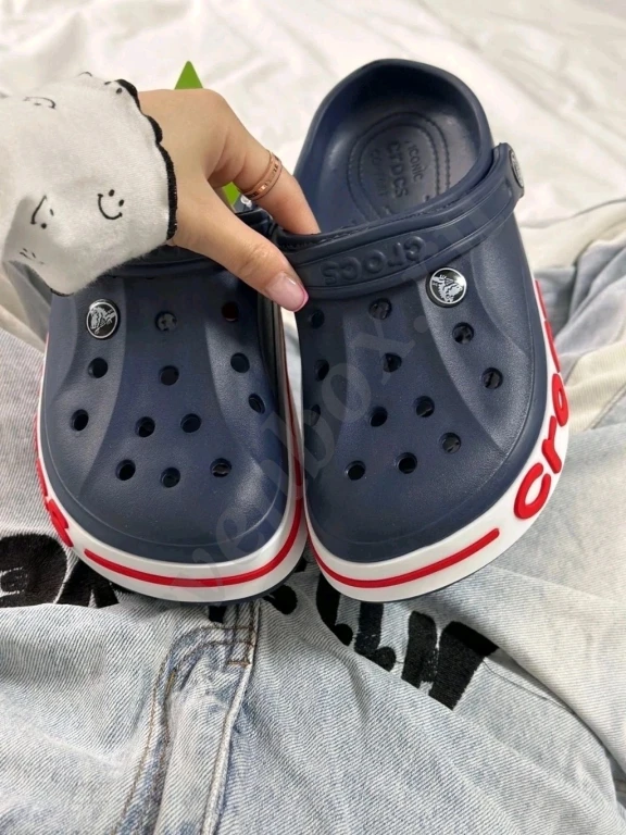 Crocs