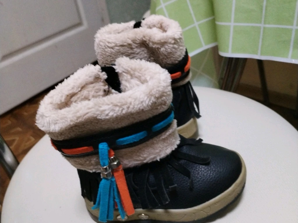 Ботиночки на меху и натуральной кожи (22размер)