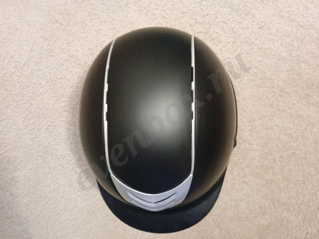 Шлем для верховой езды регулируемый