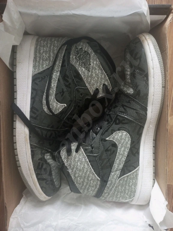 Кроссовки Nike Air Jordan 1