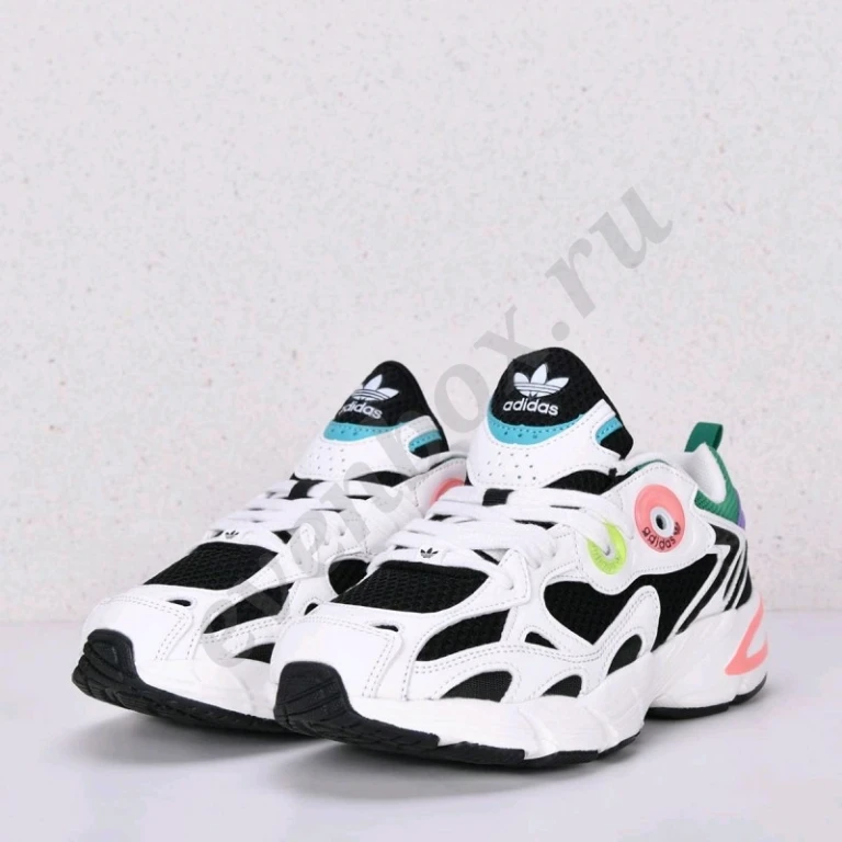 Уникальные кроссовки Adidas Astir