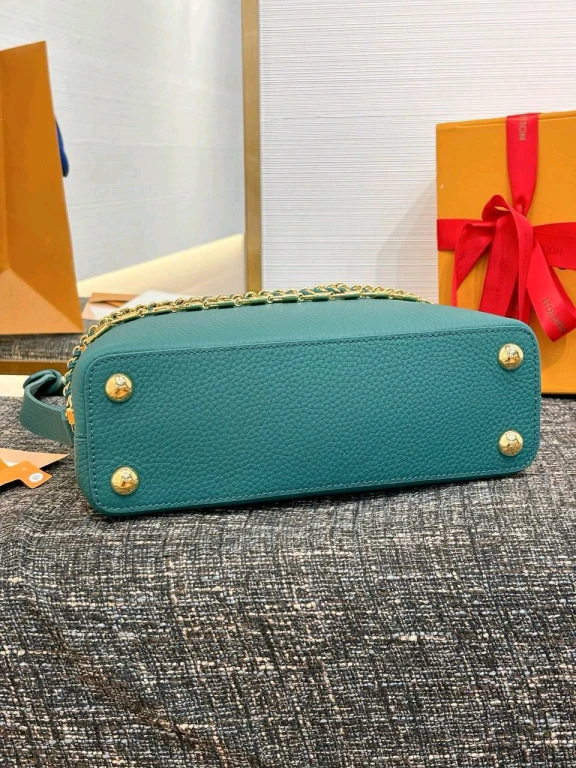 Сумка Louis vuitton оригинал.