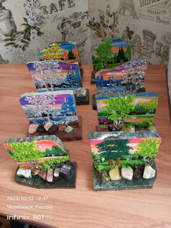 Настольная каменная открытка.