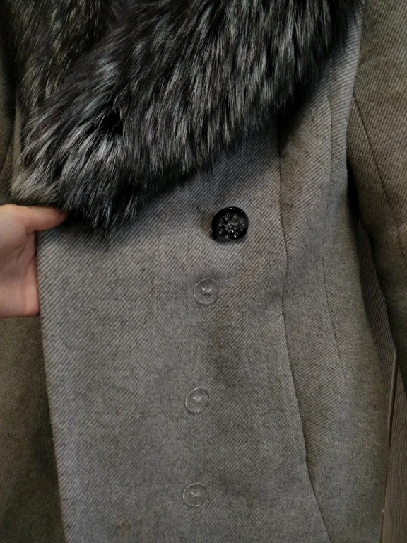 Пальто демисезонное