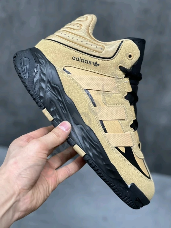 Кроссовки Adidas Niteball