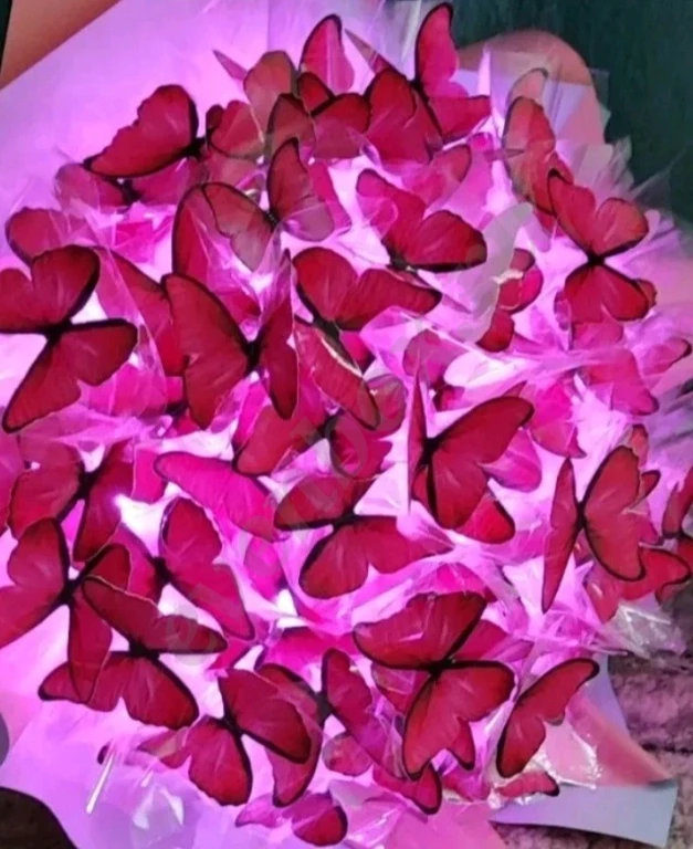 Букеты с бабочками и из атласной ленты