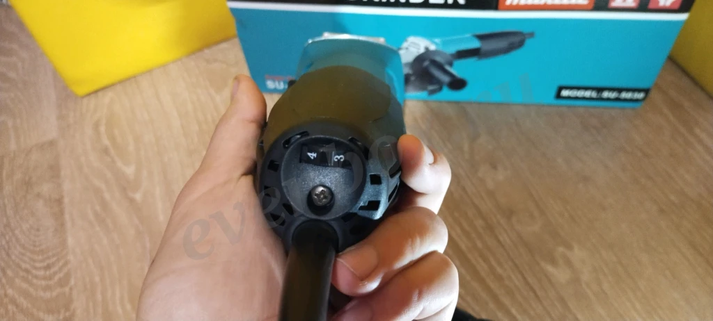 Болгарка макита