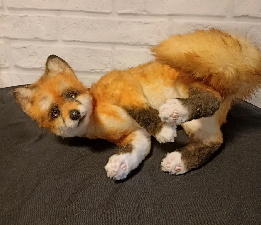 Лисенок реалистичный.