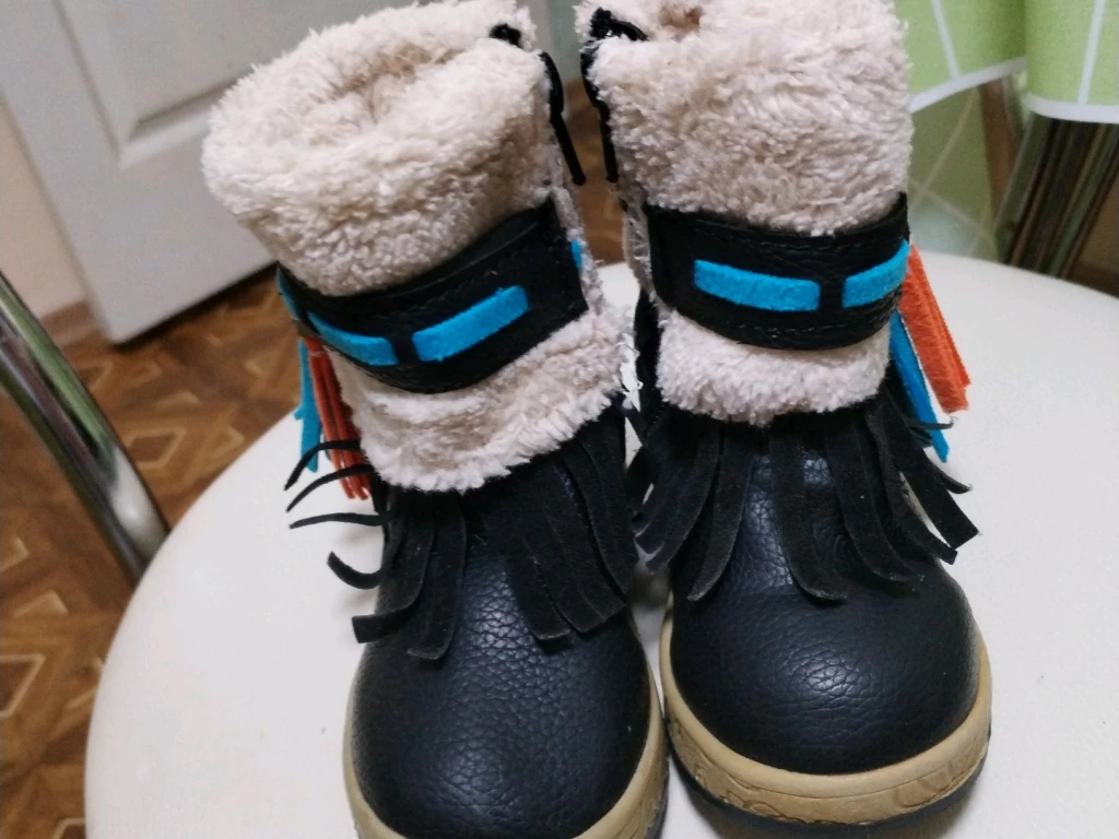 Ботиночки на меху и натуральной кожи (22размер)