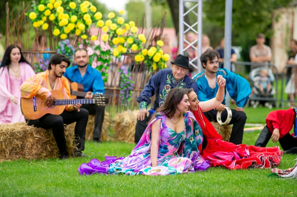 Цыганский ансамбль