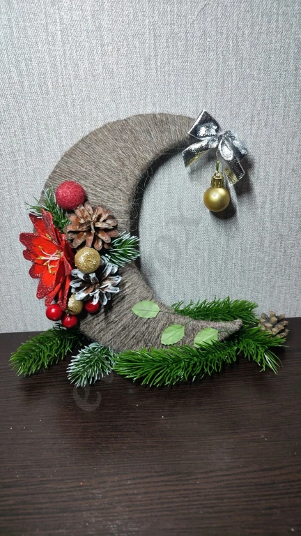 Новогоднее украшение «Месяц»