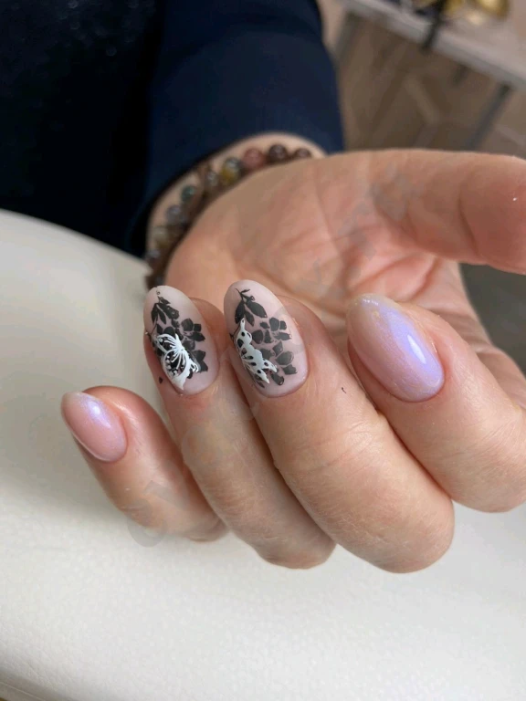 Маникюр, гель лак