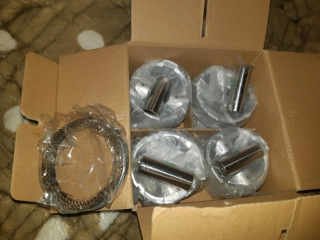 Geely поршни  0.50