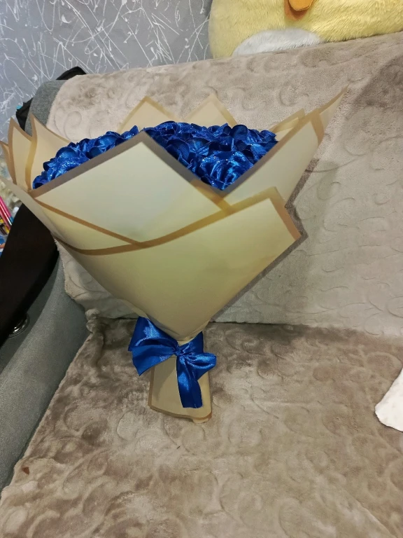 Букеты роз из атласных лент