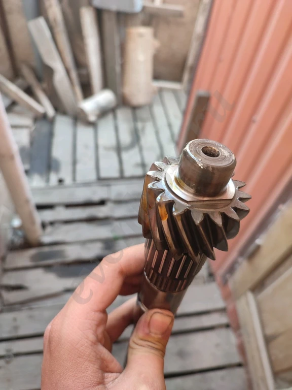 Вторая пара и шестерня  ведомая