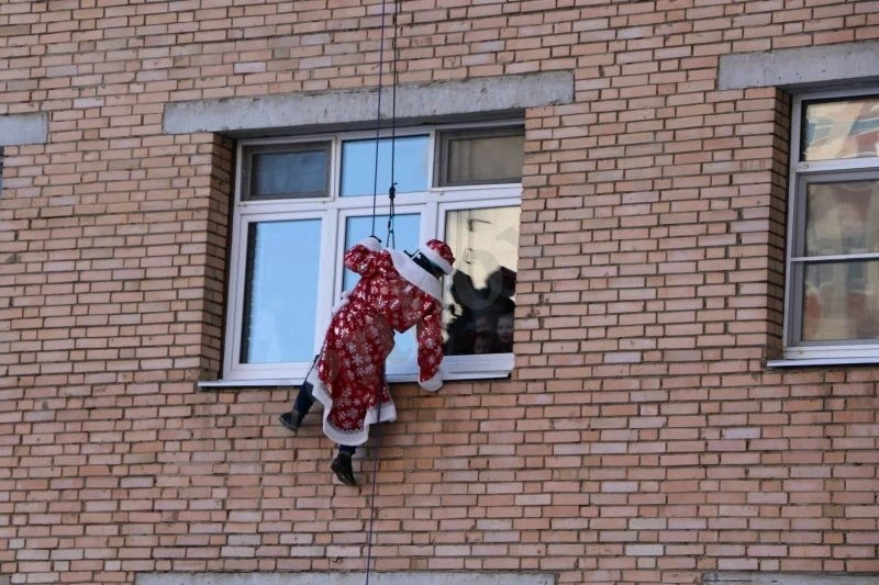 Дед Мороз - альпинист